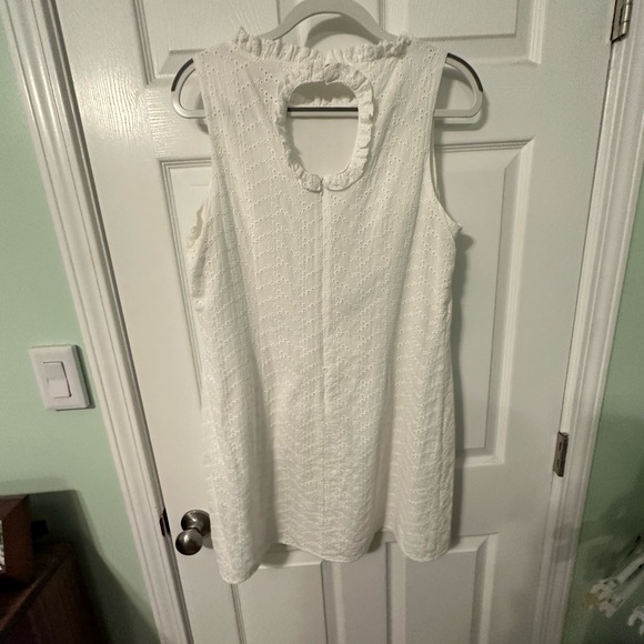 Sail to Sable White Eyelet Keyhole Back Sleeveless Shift Dress Size Large - Picture 3 of 3